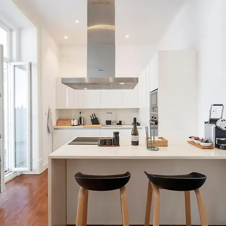 Ratto - 4 Bedroom Apartament